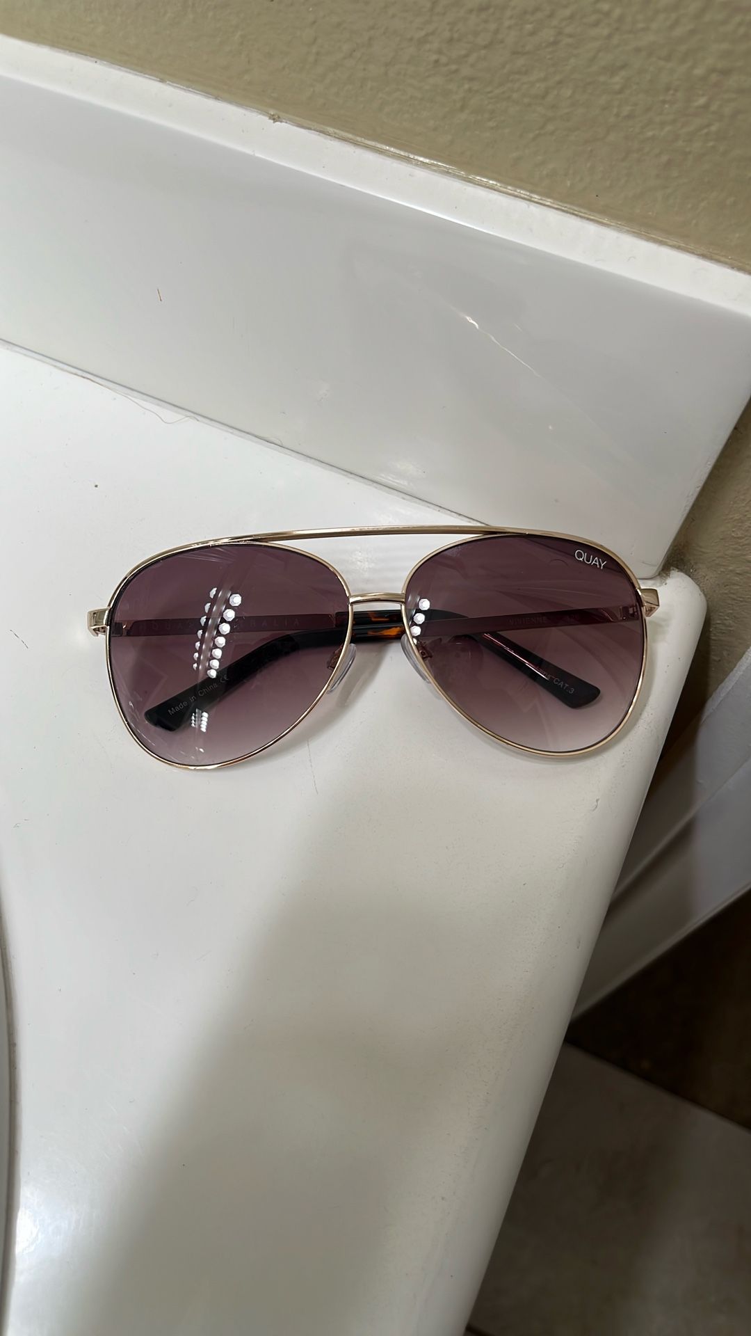 QUAY Sunglasses Unisex New