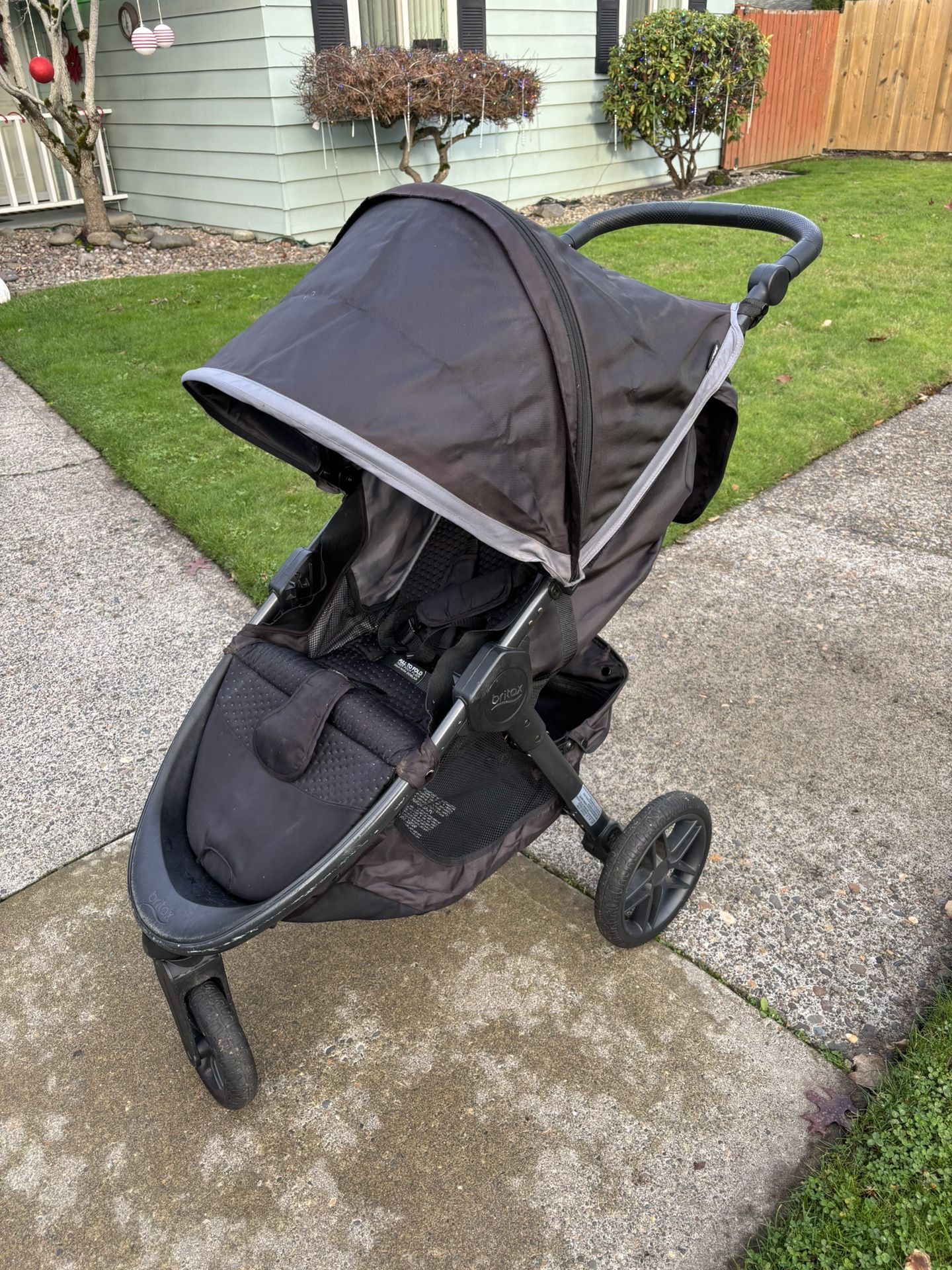 Britax B-Free Stroller Bundle
