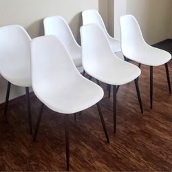 6 × DINING CHAIR IN EXCELLENT CONDITION ,  $25 EACH