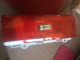 1984-1986 NOS RIGHT SIDE TAILLIGHT