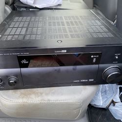 YAMAHA RECEIVER RX V2700 500 Watts 