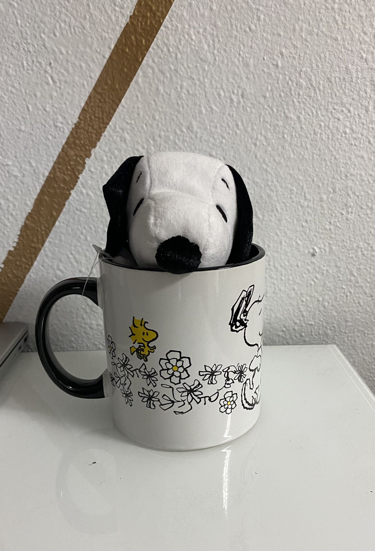 Snoopy Mug With Stuff Animal (new)