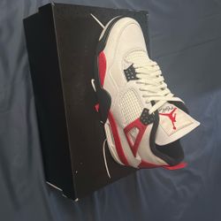 Jordan Retro 4’s