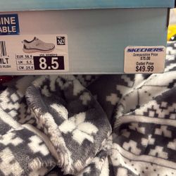 Brand New Skechers Men And Female 