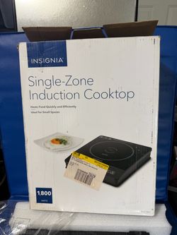Insignia Single-Zone (1800W) Induction Cooktop- NEW