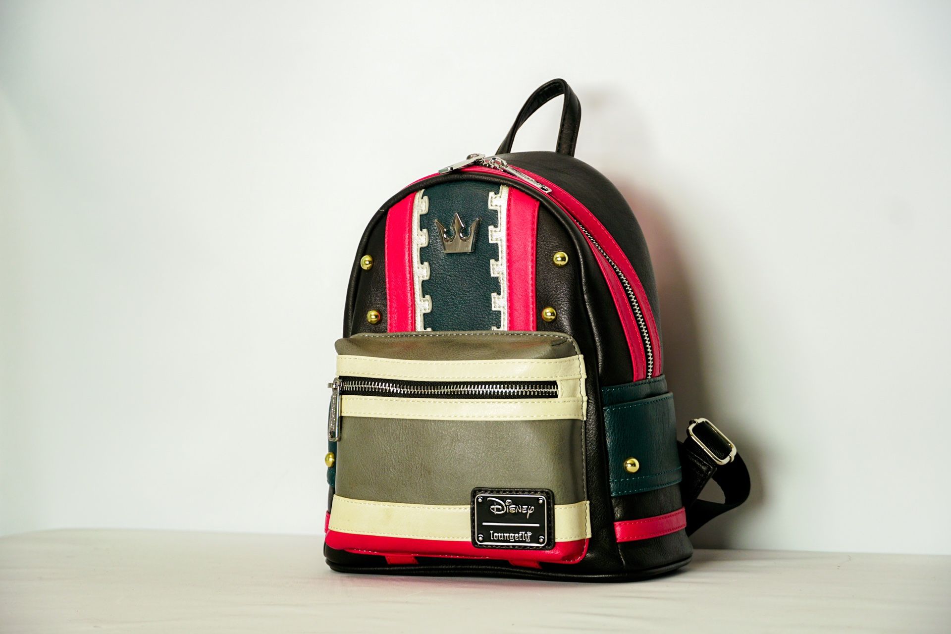 Loungefly x kingdom hearts 3 shop sora cosplay mini backpack