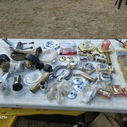 Big Lot Of Bathroom Plumbing Hardware Moen, American Standard. And More