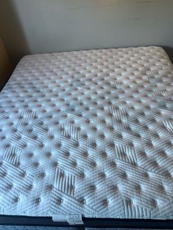 King mattresses and box spring