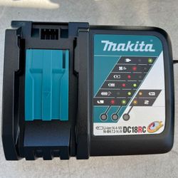 Makita Fast Charger 