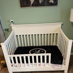 Pottery Barn - Larkin Crib + Toddler Bed