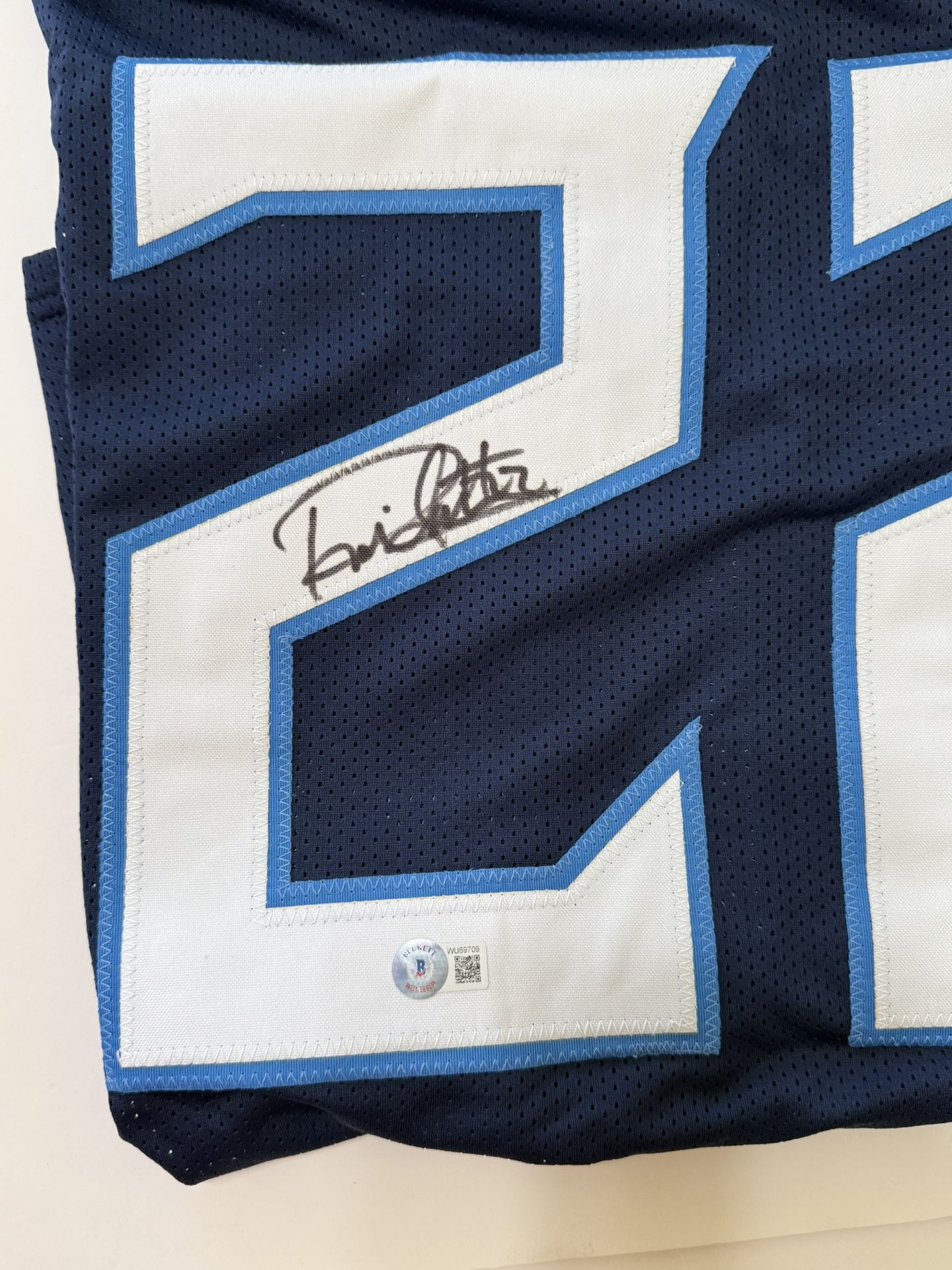 Derek Henry Autographed Jersey