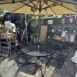 Patio  Metal Set Table 42 Round 4 Chairs & Umbrella. 