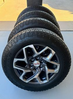 Newly Takeoffs 🔥 Gmc Sierra Yukon Denali 20" Wheels and All Terrain Goodyear Tires