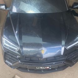 Lamborghini Urus Electric Car 