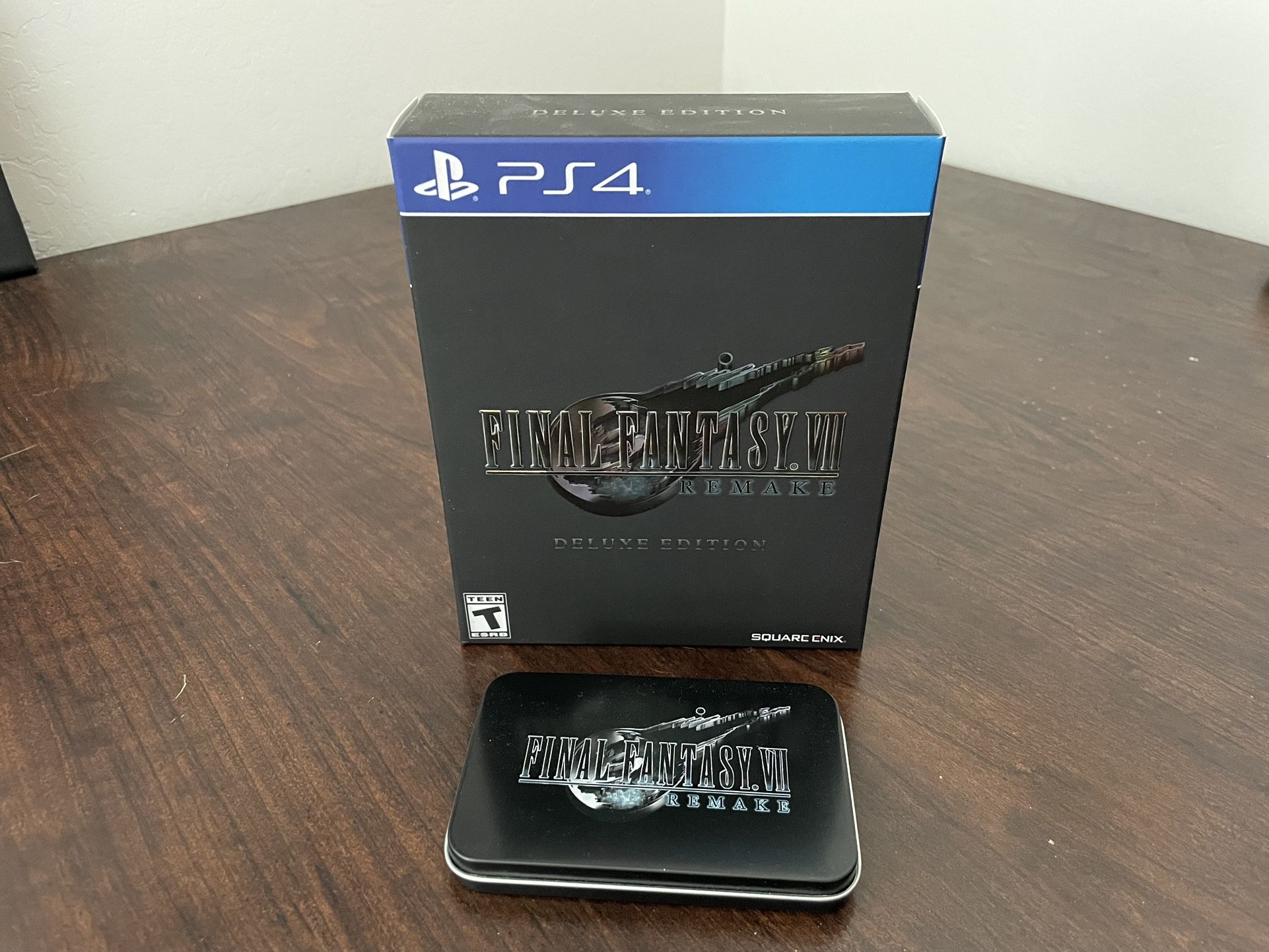 Final Fantasy 7 Remake PS4 Deluxe Edition