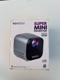 OPEN BOX NEW PROJECTOR