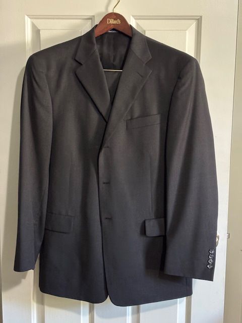 Roundtree & Yorke Men’s Wool Suit - Size 42R