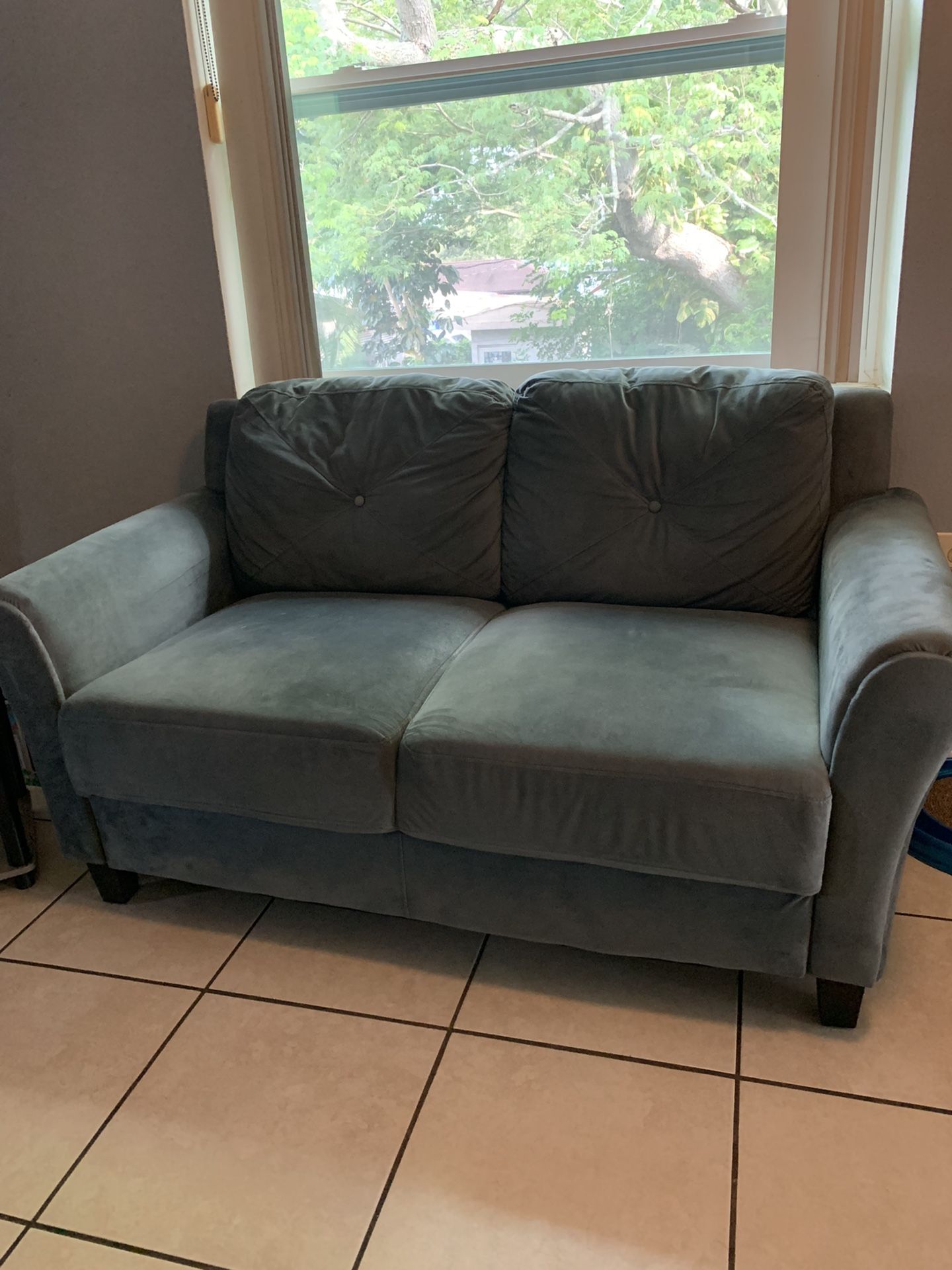 Small Loveseat For studio Or Small Apt for Sale in Belleair, FL OfferUp