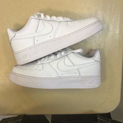 Nike Air Force 1 Size 3.5