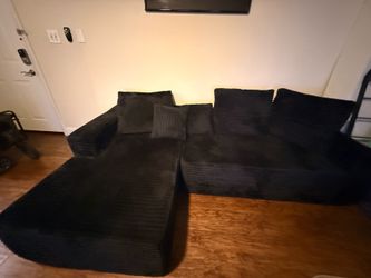 L shaped couch with deep chaise