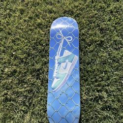 April Dunk SB Skateboard Deck Size 8.25 