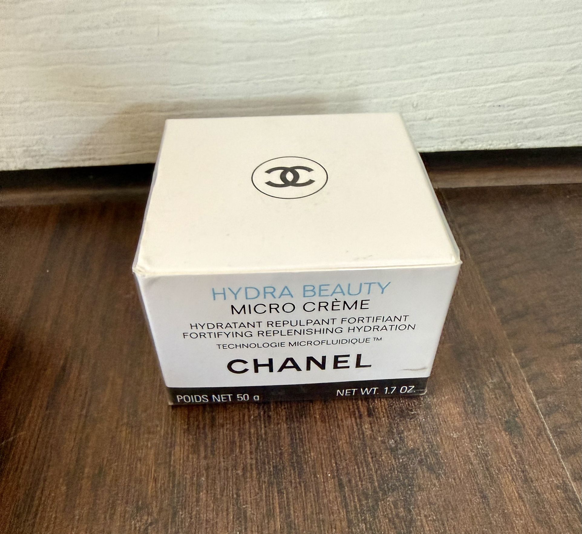 moisturizing face cream -hydra beauty creme chanel