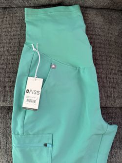 Figs Maternity Scrubs