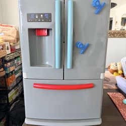 Little Tykes Play Fridge