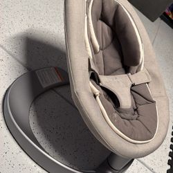 Nuna Leaf Grow Baby Bouncer Rocker Chair