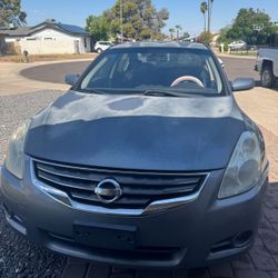 Nissian Altima 2010