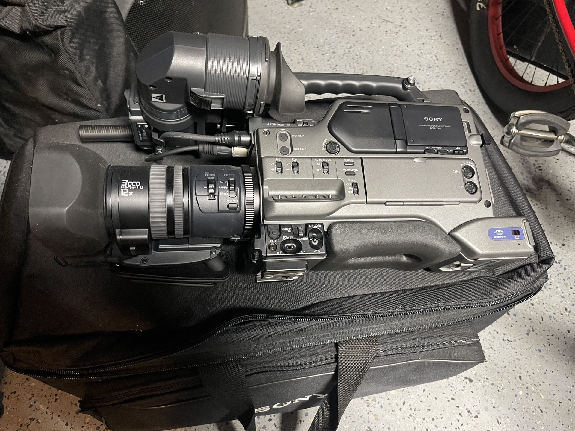 Used Sony DSR 250 DVR Camcorder