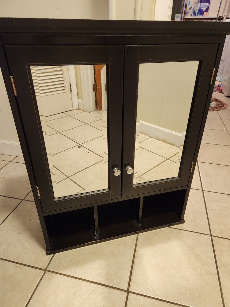 Mirrored Cabinet