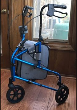 REDUCED - Walker / Rollator