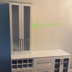 Brand New white Wet Bar cabinet (glass Doors And Shelves) 