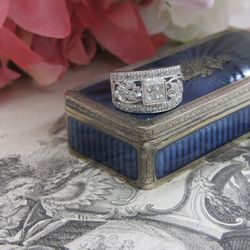 14k white gold & diamond ring, size 6