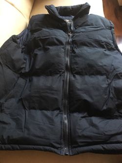 Men's blue puffer vest. Size XL