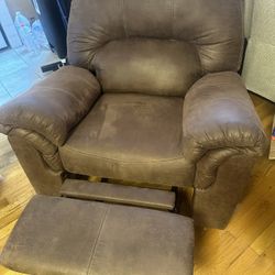 Ashley’s Furniture 