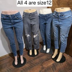 Women's Blue/Black Jeans All 12 Pants For 30.00 Or 4.00 Each 