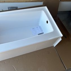 Delta Classic 500 60 in. x 32 in. Alcove Deep Soaking Bathtub with Right Drain in High Gloss White 