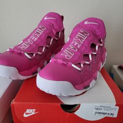 Nike Air More Money QS/Sneaker Room Breast Cancer Month