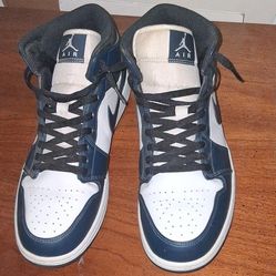 Jordan 1 Black/navy/white Size 11.5