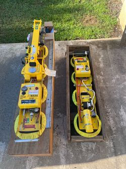 2 Wood’s power grip P1 channel vacuum lifting system with extras