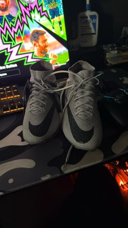 Nike mercurial soccer cleats