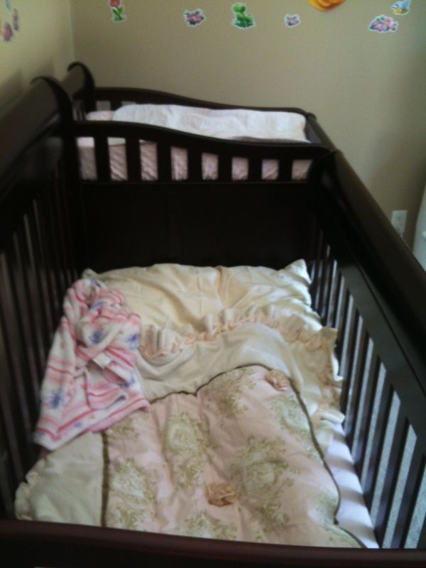 Children S Bedroom Set Crib Bed Dresser Glider Chair W Ottoman Changing Table For Sale In Costa Mesa Ca Offerup
