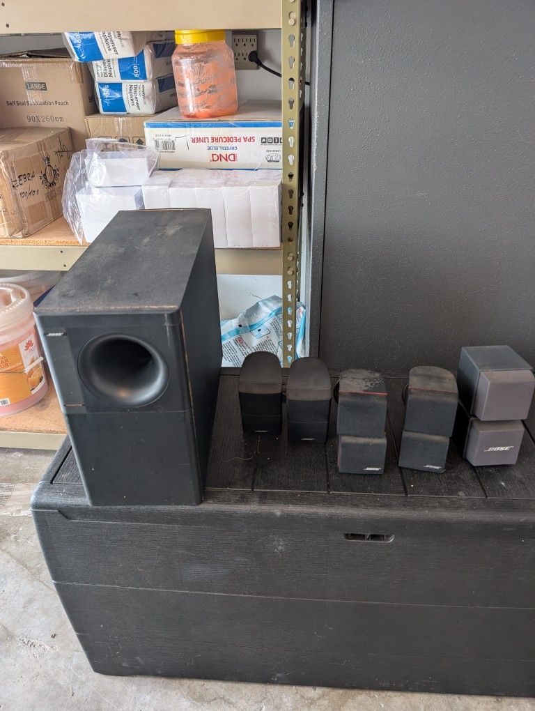 Bose Acoustimass 7 With 5 Cube Speakers Bring Your Audio To The Next Level