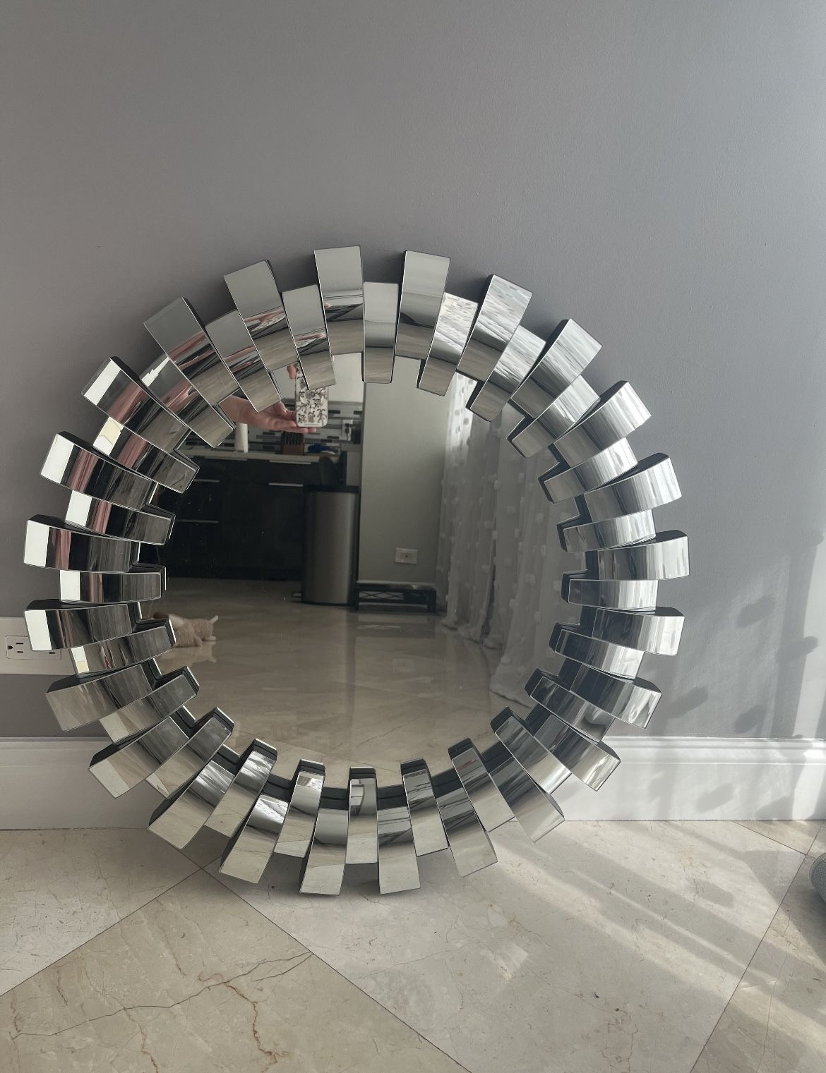 Contemporary Modern Unique 3D Sunburst Glass Venetian Round Wall Mirror