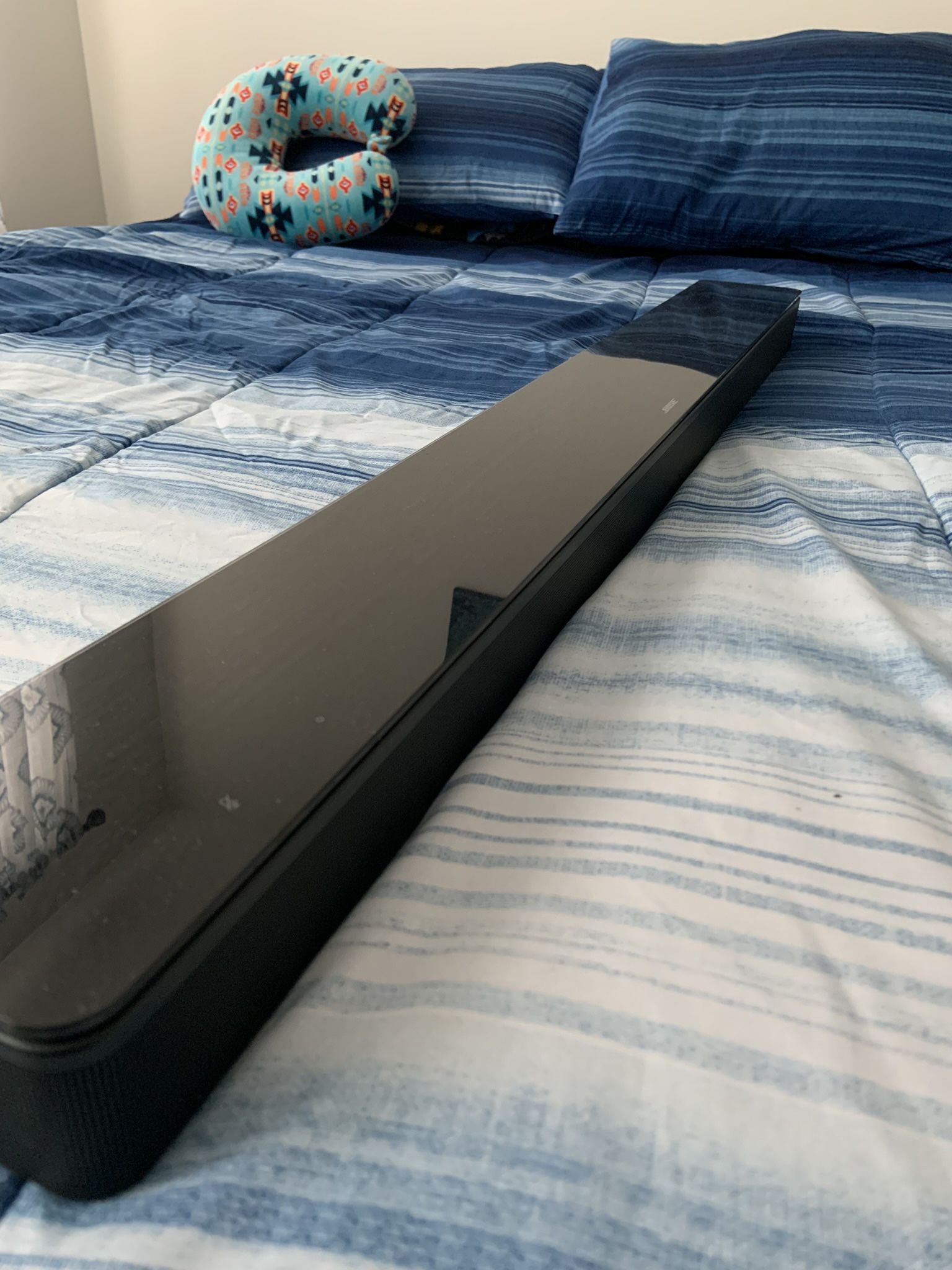 Bose soundbar 700 With Bass Module 700