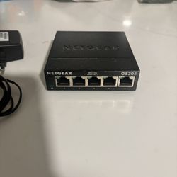 Netgear GS305