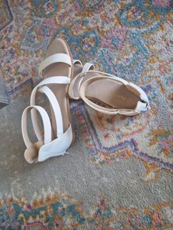 Shoe