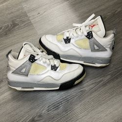 Jordan 4 “White Cement” Size 6.5 In Youth